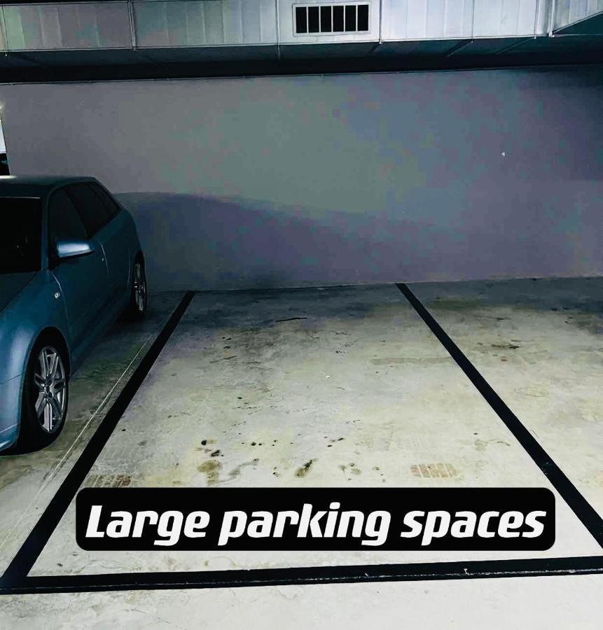 Fira De Barcelona City View Apartment With Garage Parking L'Hospitalet de Llobregat Exterior photo