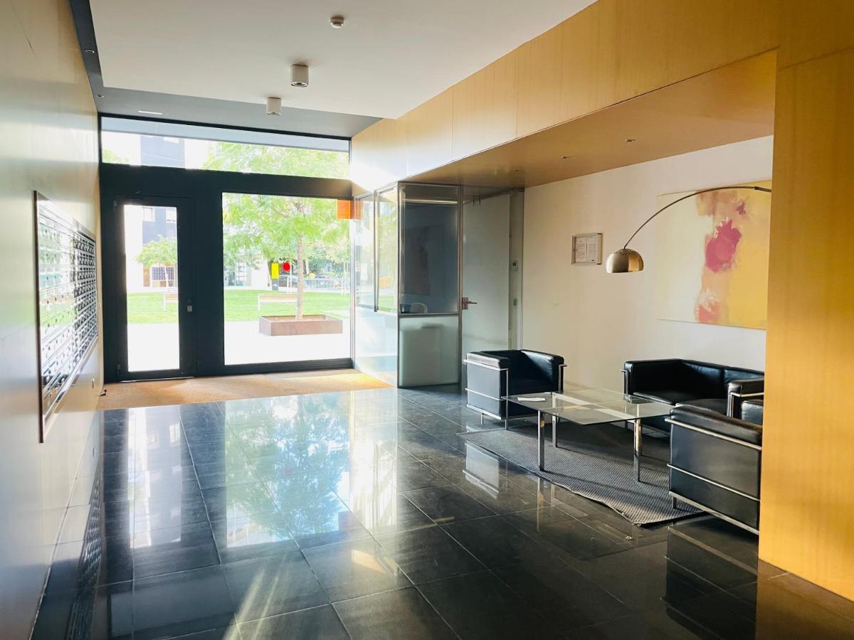 Fira De Barcelona City View Apartment With Garage Parking L'Hospitalet de Llobregat Exterior photo